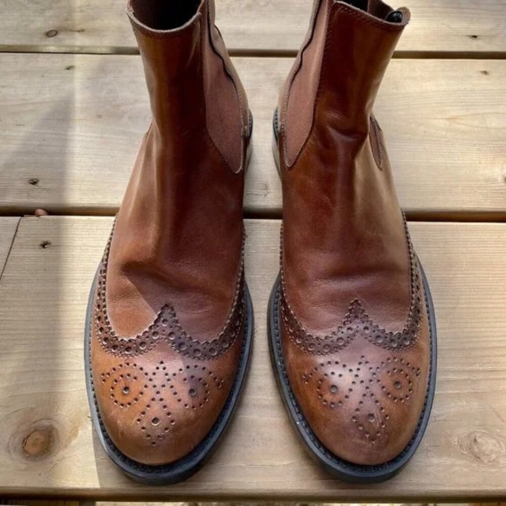 Tod's wingtip tan brown leather ankle boots UK7=men US8